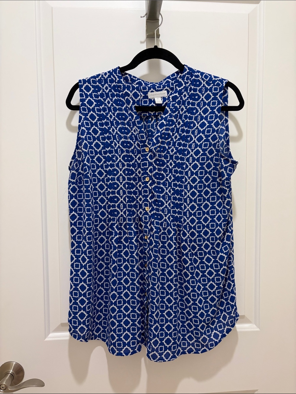 Charter Club Blue Geo Button-Front Sleeveless Blouse